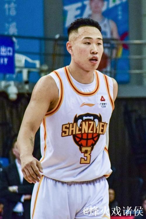 贺希宁15分深圳胜浙江 邹阳23+8福建胜江苏 贺希宁15分深圳胜浙江 邹阳23+8福建胜江苏